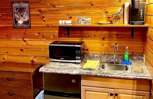 Thompson Falls Cabin | Bear Creek Resort, Upper cabin suite (1 king bed), Upper cabin suite (1 king bed)