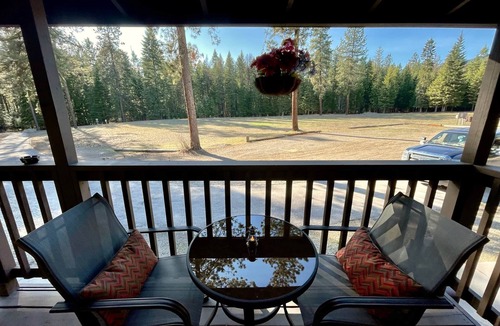 Thompson Falls Cabin | Bear Creek Resort, Upper Cabin Suite (double queen), Upper Cabin Suite (double queen)