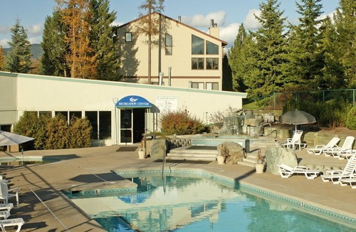 Columbia Falls Apartment | Beautiful 2 bedroom unit at resort, sleeps 8