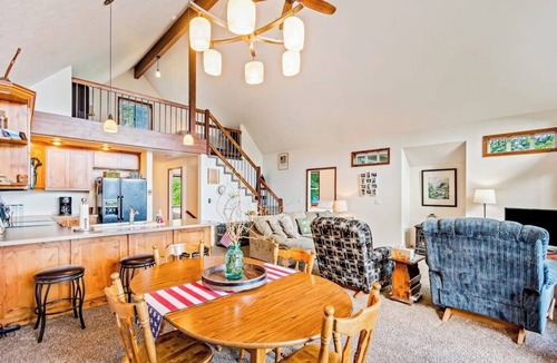 Sagle House | Beautiful 3-story home with lake/bay views, deck, grill, firepit & fireplace