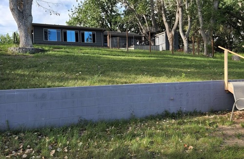 Nashua House | Beautiful 4 bedroom lake house with private dock.