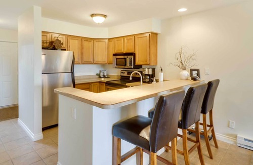 Bigfork Apartment | Beautiful Bigfork Condo w/Hot Tub Access!