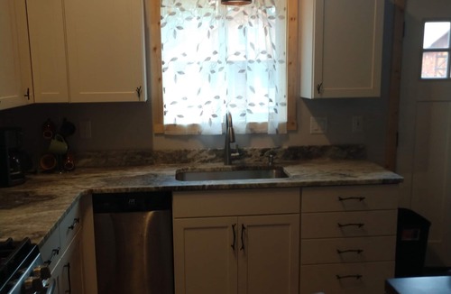 Columbia Falls Cabin | Beautiful cabin close to Glacier Park, Flathead Lake & Whitefish Mountain.