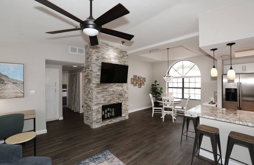 McCormick Ranch Condo | Beautiful condo by Lake Marguerite in Scottsdale!