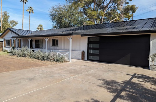 Southwest Village House | Beautiful Fully Furnished 3 Bed, 2 Bath in PRIME Scottsdale Location