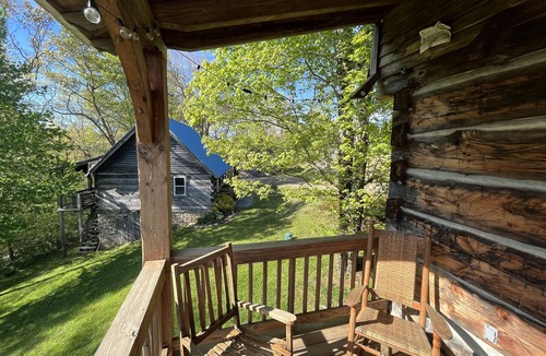 Vesta Cabin | Beautiful Mountain View Cabin near BRPW, Floyd VA, and Wineries!