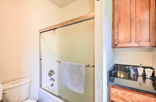 Priest River House | Beautiful Priest Lake Home on Golf Course!