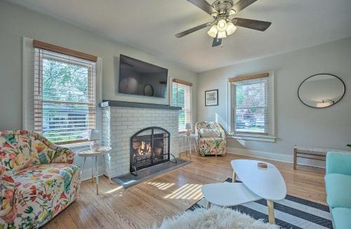 Fair Plain House | Benton Harbor 'Gracie Cottage' w/Hot Tub + Yard!