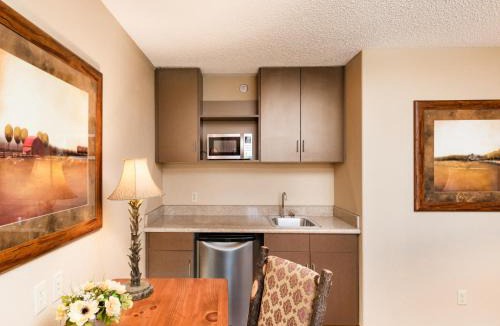 Billings Hotel | Best Western Plus Kelly Inn & Suites
