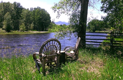 Glen Cabin | BIG HOLE RIVER RETREAT November-April SPECIAL!
