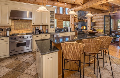 Big Sky Cabin | Big Sky Beehive Basin Cabin