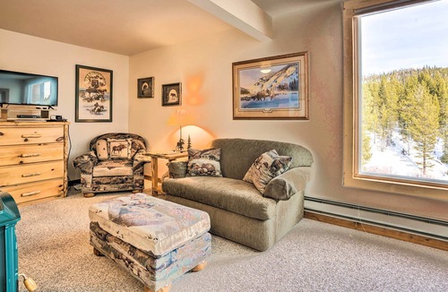 Big Sky Apartment | Big Sky Studio w/ Mountain Views, < 1 Mi to Ski!