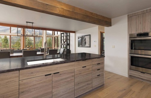Big Sky House | Big Sky Vacation Rentals: MVC Bear`s Lair