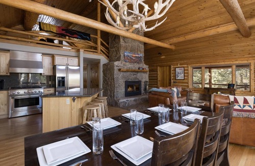 Big Sky House | Big Sky Vacation Rentals: MVC Cardinal Sanctuary - Pet Friendly!