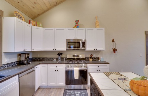 Woods Bay Cottage | Bigfork Cottage w/Lake Views: 5 Mi to Downtown