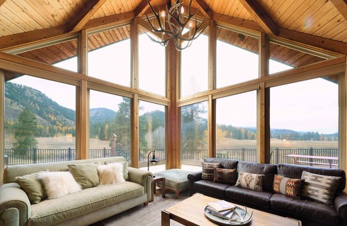 Superior Ski Chalet | Black Bear Chalet - Alpine Falls Ranch