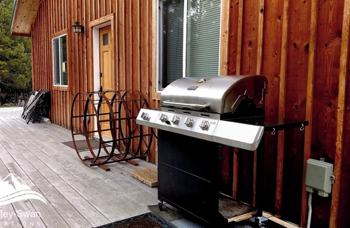Greenough Cabin | Blackfoot River Cabins - Waterfront Retreats that sleep 6 w/Space for Campers