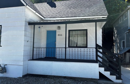 Wallace House | Bluebird Basecamp- cozy, renovated home in the heart of Wallace, ID