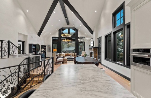 Edwards House | Bluebird Retreat - Ski In/Out Beaver Creek