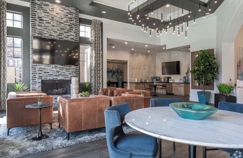 Glendale Sports and Entertainment District Apartment | Boulevard Stays 2BR by Stadium Pool, Parking, Gym 07