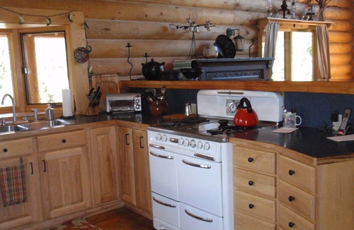 Bozeman House | Bozeman-Bridger Retreat with Hot Tub and Mountain Views
