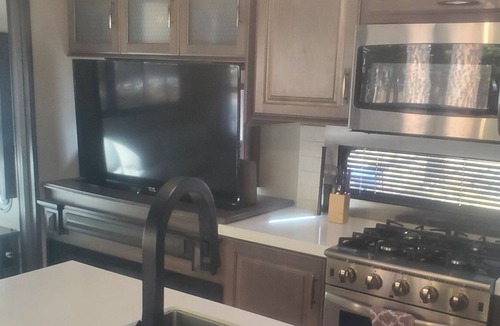Missoula House | Brand new camper in paradise