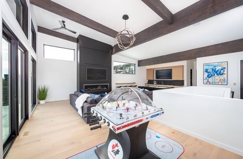 Whitefish House | Brand New Luxury Ski Lodge: Stunning Mountain Views, Game Room, *6 King Suites*
