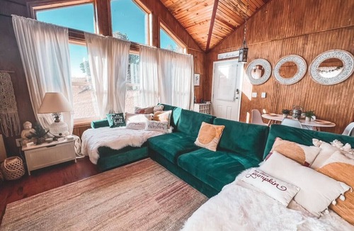 Como Cabin | Breathtaking ViewsTwo Bedroom Cabin with Hot tub