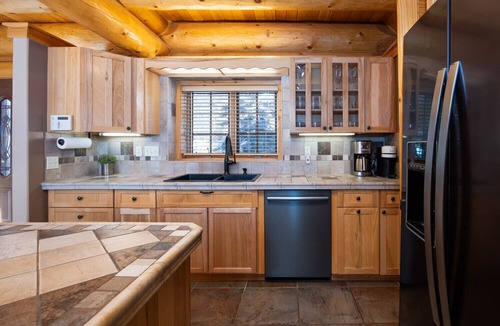 Westridge Villa | Breckenridge 134 - Three Bedroom Villa, Sleeps 8