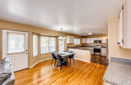 Centennial House | Bright & Spacious 5BR/4BA Home in Centennial