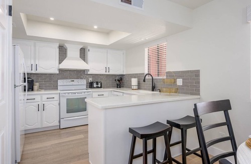 Paradise Valley Village Condo | CASA BLANCO-Anasazi Village-Best Sunset & Golf Course View
