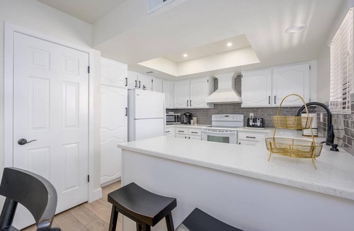 Paradise Valley Village Condo | CASA BLANCO-Anasazi Village-Best Sunset & Golf Course View