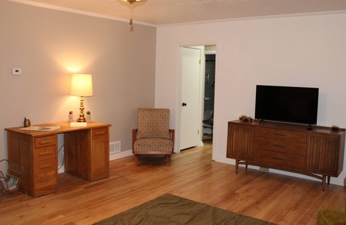 Belt House | Central and Roomy location