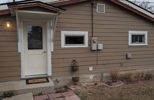 Dillon Cottage | Charming 2-bedroom cottage in the great little town of Dillon with WiFi