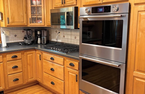 Duluth House | Charming 2-bedroom house with outdoor hot tub and recreation in rural Duluth