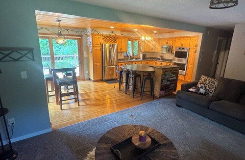 Duluth House | Charming 2-bedroom house with outdoor hot tub and recreation in rural Duluth