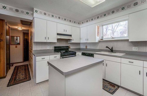 Waverly Cabin | Charming 4 bedroom cabin on quiet lake with great fishing!