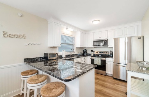 Emerald Isle Cottage | Charming 5-bedroom oceanfront duplex with wonderful views