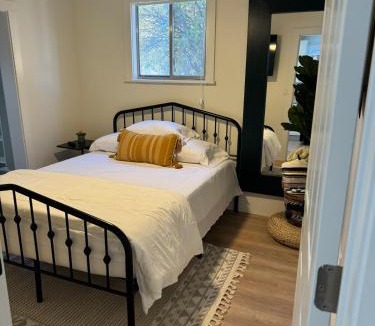 Evanston House | Charming fully remodeled House