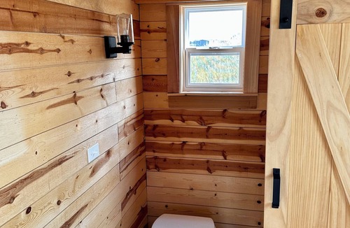 Frenchtown Cabin | Charming Tiny Home in Frenchtown, easy commute to Missoula
