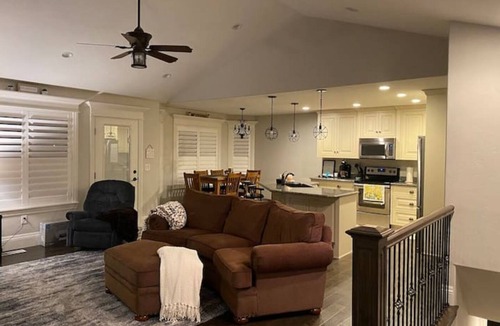 Rock Springs House | Cheerful, spacious, sunny & comfy 4-bdrm home
