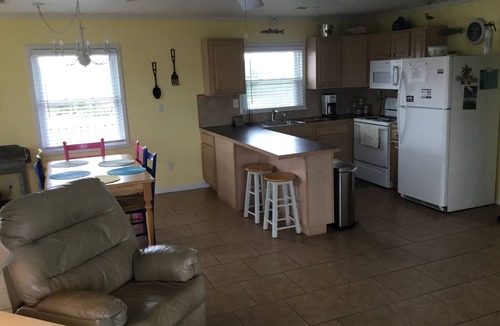 Colington House | Chillin' -3 BR, 4 min walk to beach,ask about August 15 or 22 discounts