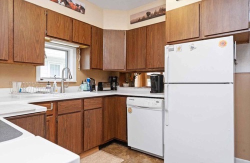 Great Falls House | City Cabin Retreat Ground Suite