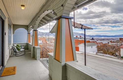 Butte House | Classic Butte Vacation Rental w/Mountain Views!