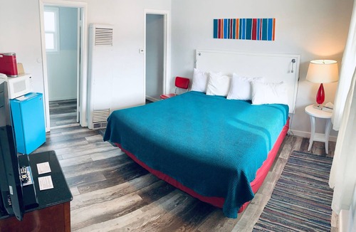 Salida Hotel | Clean, central, Retro Inspired Salida Motel 4