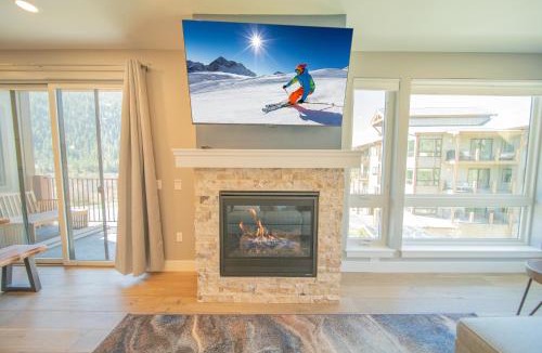 Lakeside Village House | Clearwater Lofts Bldg 2 205 by SummitCove Lodging in Colorado