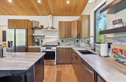 Whitefish House | Close to Glacier Park Entrance