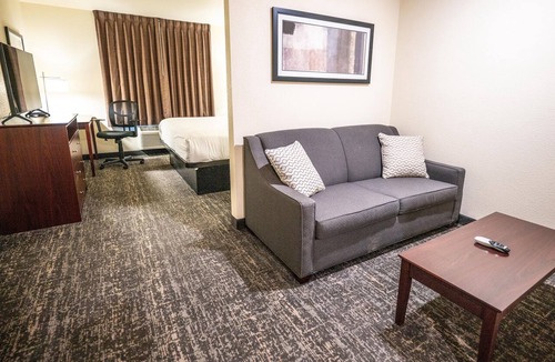 Lamar Hotel | Cobblestone Hotel & Suites - Lamar