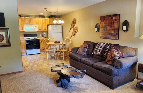 Whitefish Condo | Combined Units for More Space Near the Slopes