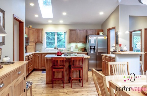 Harbert House | Come enjoy the beautiful fall weather in Harbor Country!